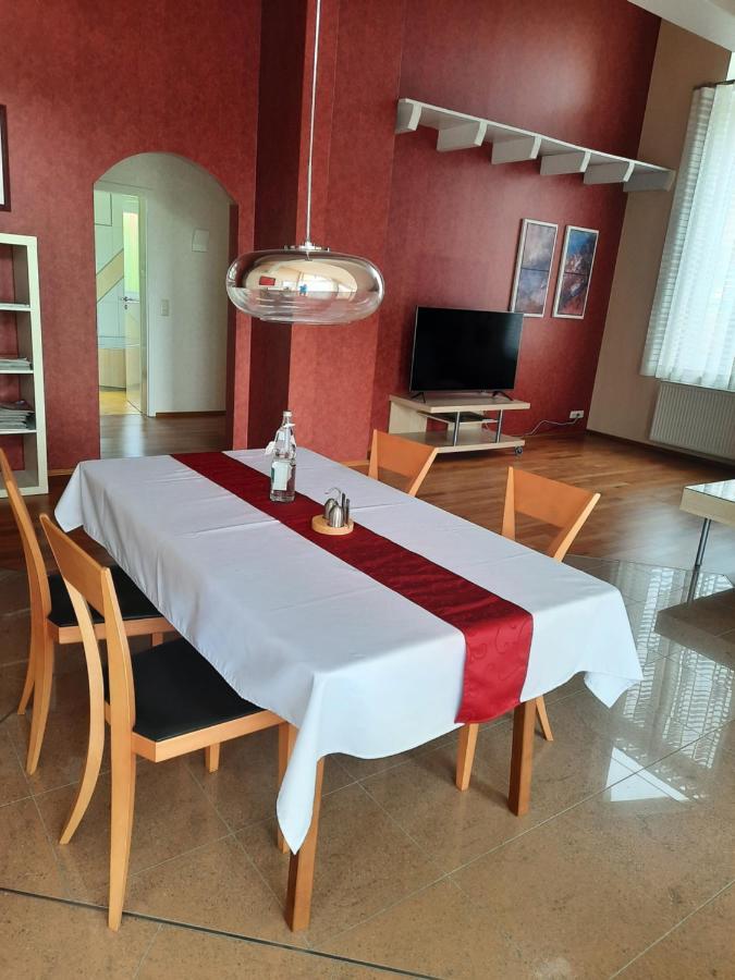 Ferienwohnung Rosengarten Ohringen Bagian luar foto